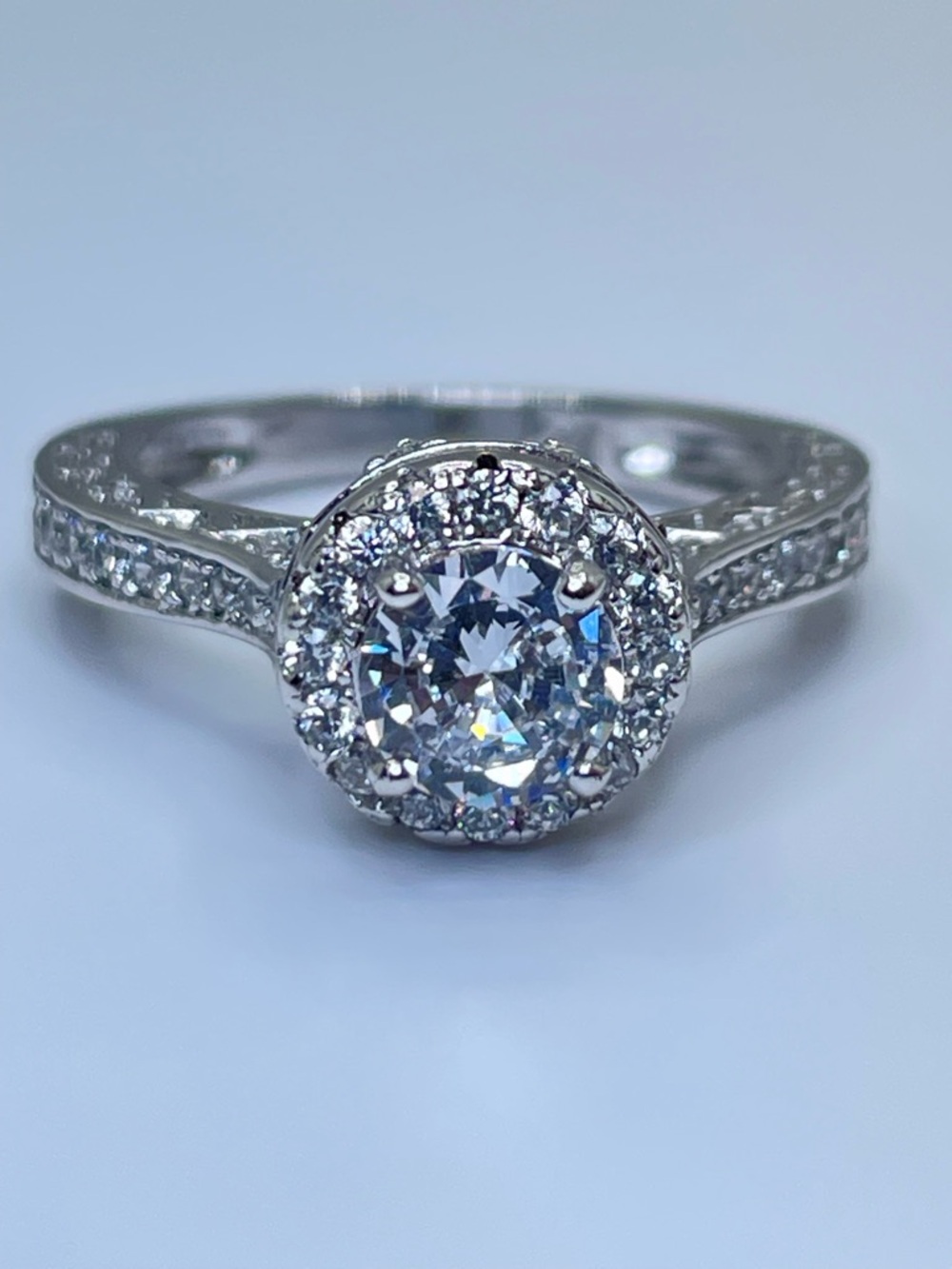 925 Sterling Silver CZ Halo Engagement Ring Size 5 Bridal Statement Elegant